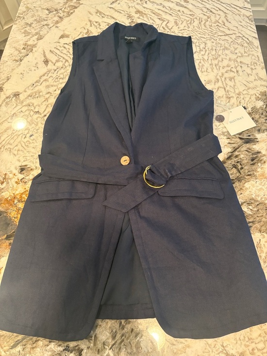 Ellen Tracy Tops - Ellen Tracy Navy Sleeveless Belted Blazer Vest